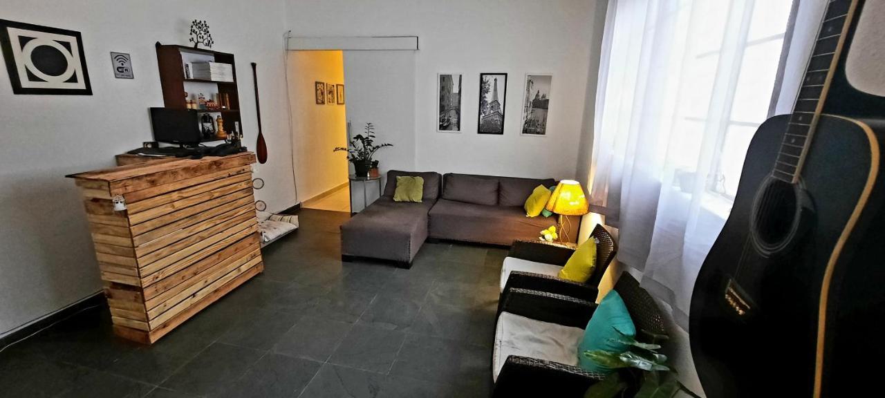 Quintal Da Bella Hostel Santos  Ngoại thất bức ảnh